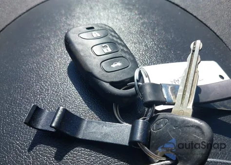 2016 Hyundai Elantra Se z USA, uszkodzony, nr VIN KMHDH4AE9GU47871